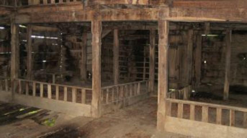 40 Yıldır Ibadete Kapalı Olan '&ccedil;ivisiz' Cami 2013'te Restore Edilecek