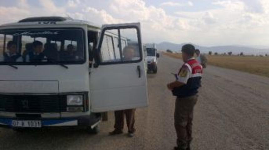 Jandarmadan Okul Servislerine Denetim