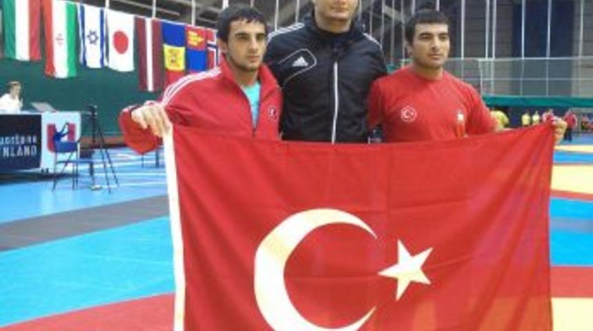 ASKİ Sporlu G&uuml;reş&ccedil;ilerin Madalya Sevindirdi