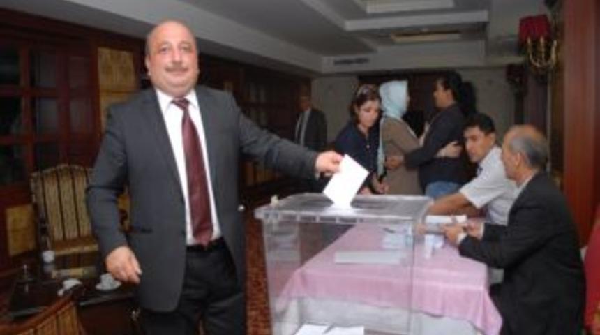 Yusuf &Ccedil;ift&ccedil;i G&uuml;ven Tazeledi