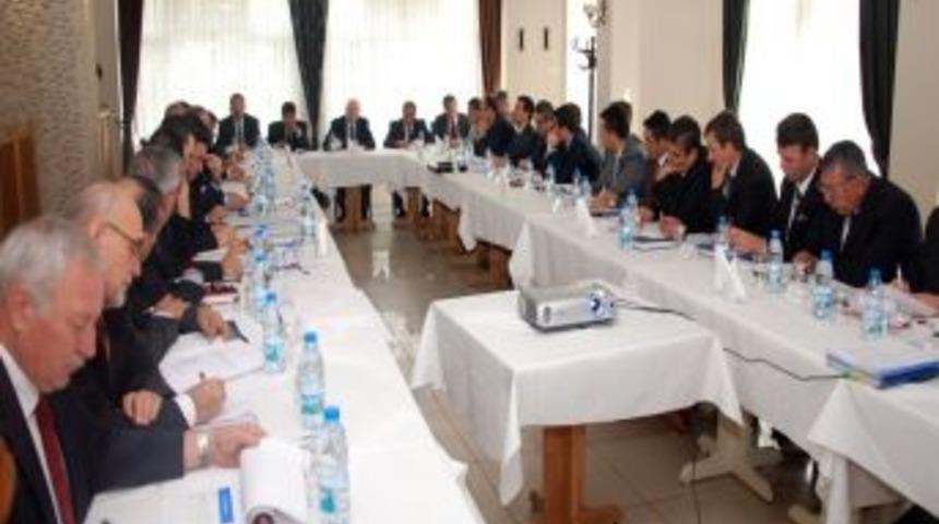 Vali'den Kaymakamlara: Vatandaşın Ayağına Gidin, &Ouml;ğrencileri Ziyaret Edin