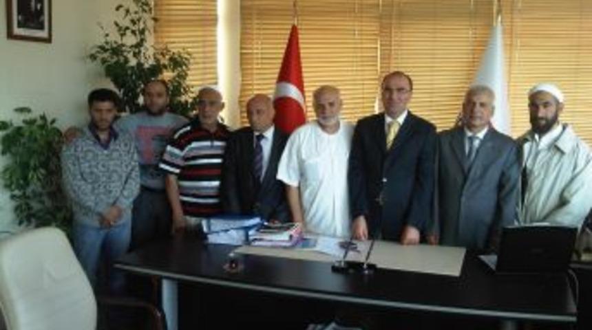 Romanlardan T&uuml;rk Kızılayı'na Ziyaret