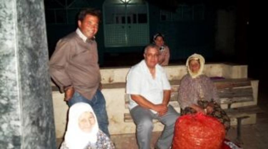Ak Parti Ayvalık İl&ccedil;e Başkanı &Ccedil;akırca K&ouml;y Yollarında