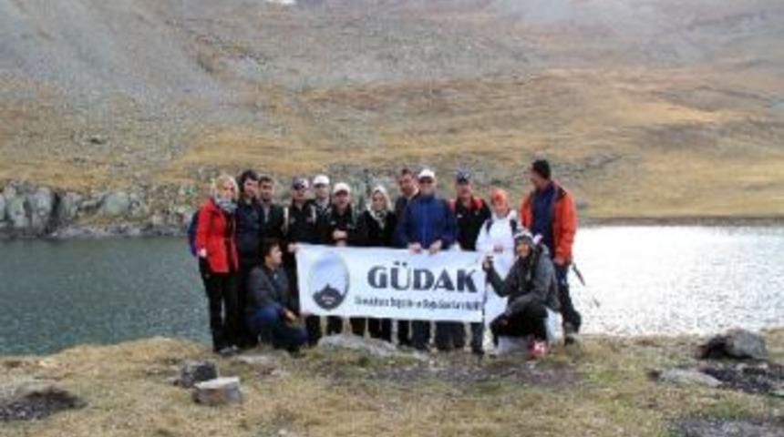 G&uuml;m&uuml;şhaneli Dağcılardan Sonbahar Y&uuml;r&uuml;y&uuml;ş&uuml;