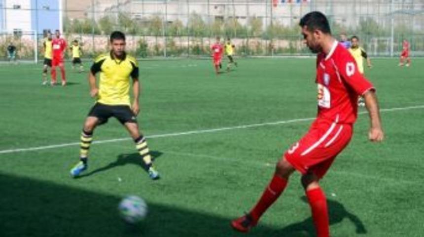 Şahinbey Belediye Futbol Takımı Sahadan Bir Puanla Ayrıldı
