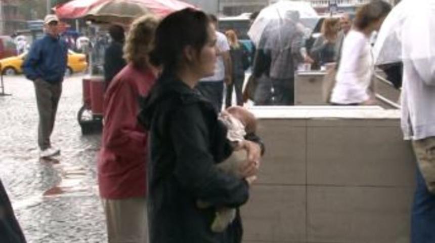 Sonbahar, Yağmurla Y&uuml;z&uuml;n&uuml; G&ouml;sterdi