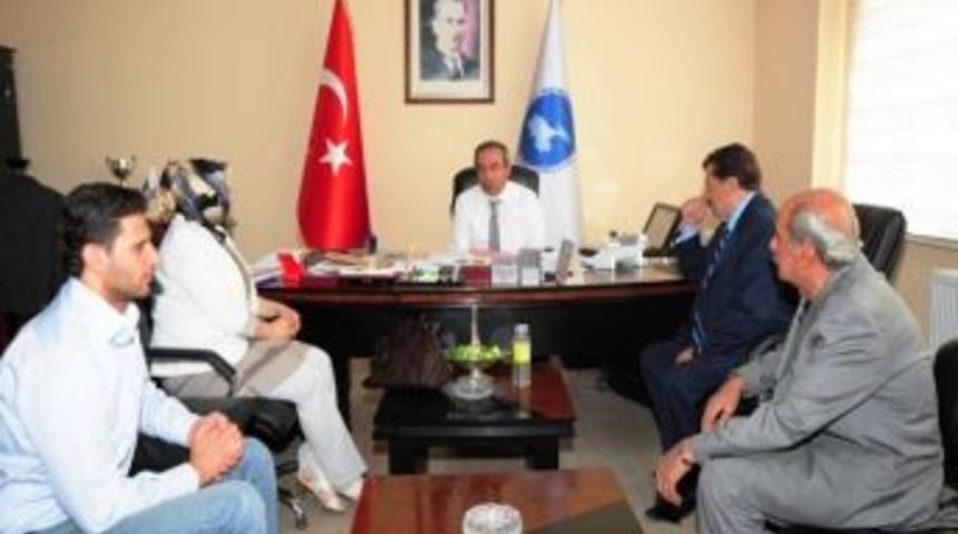 Yerel Gazetelerden Rekt&ouml;r Prof. Dr. Battal&rsquo;a Ziyaret