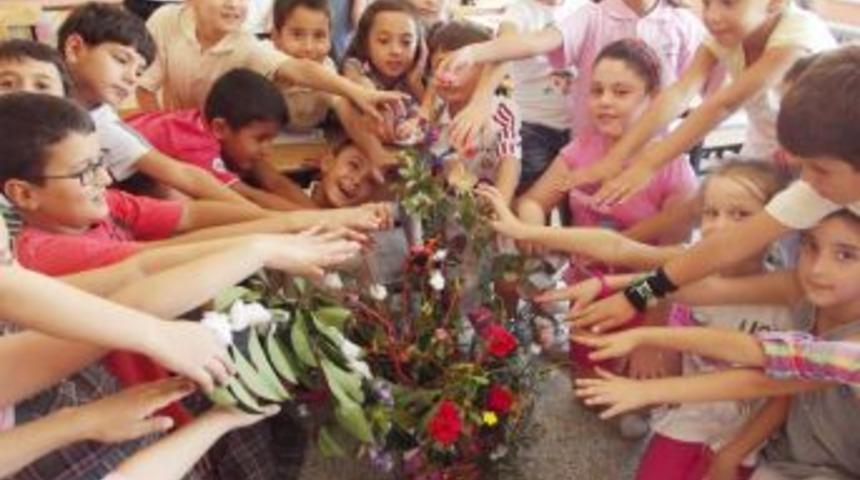 &Ouml;ğrencilerin g&ouml;rsel sanat etkinliği