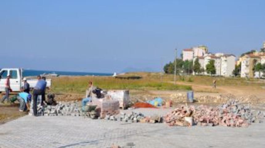 Dolgu Alanındaki Yeni Parkta &Ccedil;imlendirme &Ccedil;alışmaları S&uuml;r&uuml;yor
