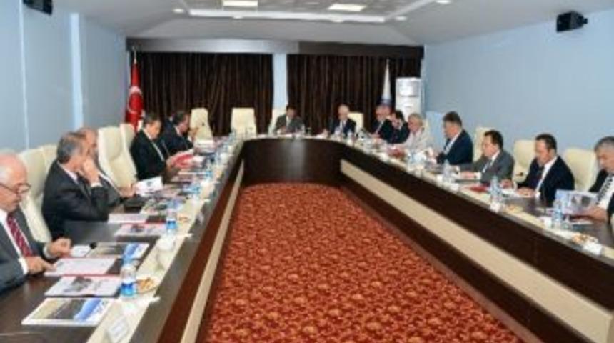 Doka Y&ouml;netim Kurulu G&uuml;m&uuml;şhane&rsquo;de Toplandı