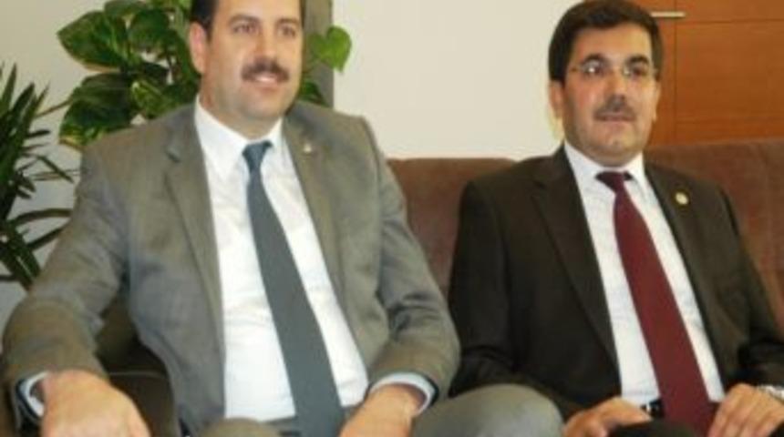 Ak Parti'den Halk G&uuml;n&uuml; Toplantısı