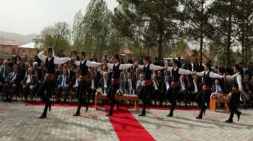 Atat&uuml;rk &Uuml;niversitesi Aşkale Meslek Y&uuml;ksek Okulu Yeni Hizmet Binasına Kavuştu