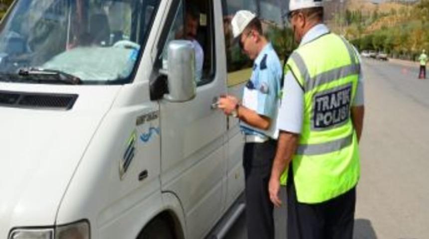 Kırıkkale&rsquo;de Servis Ara&ccedil;ları Denetlendi