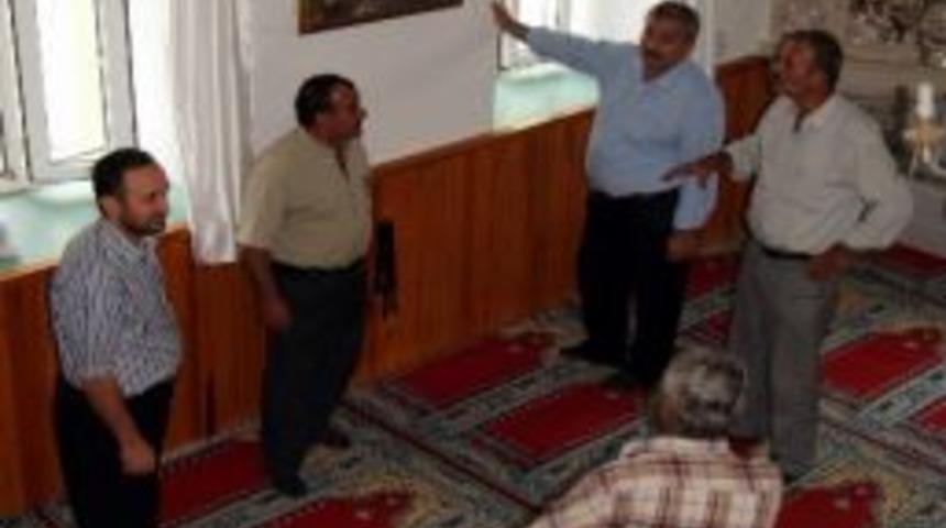 Mahbubeler K&ouml;y&uuml; Camii'nin &Ccedil;inileri M&uuml;siad'dan