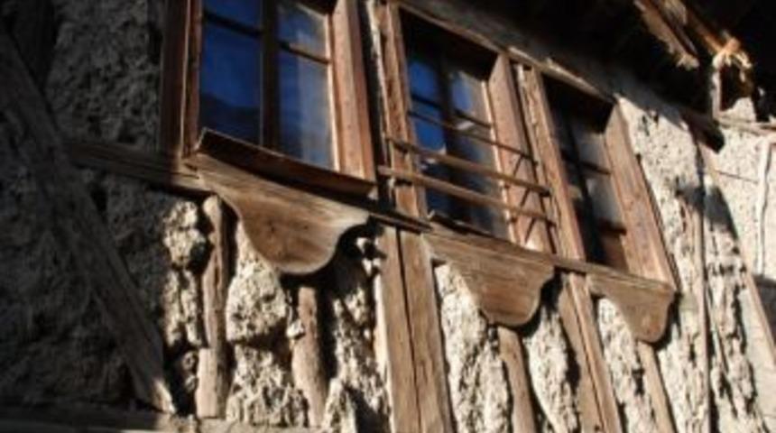 İskilip MYO &Ouml;ğrencileri Il&ccedil;enin Mimarisini Fotoğraflayarak Belgeleyecek