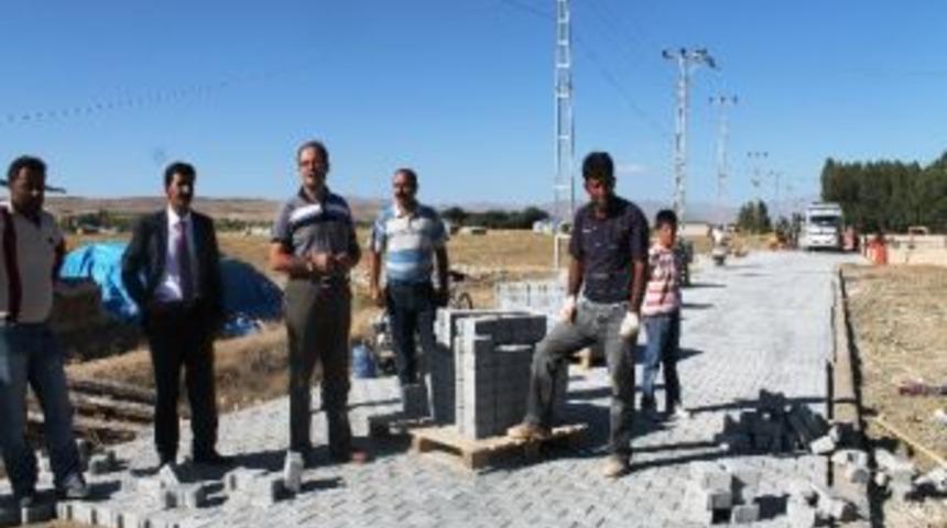 &Ccedil;elebibağı Belediyesi&rsquo;nden Kilitli Parke Taşı &Ccedil;alışması