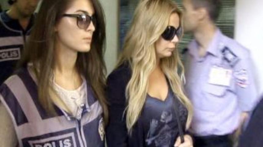 Seda &Uuml;ren G&ouml;zaltında