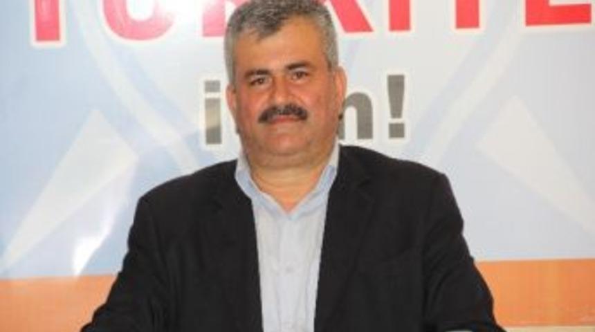 &Ccedil;aturoğlu, Kurban Ve Cumhuriyet Bayramını Kutladı