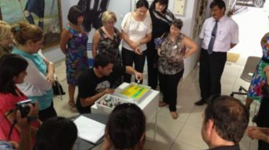 Yabancı &Ouml;ğretmenler Ebru Sanatını &Ouml;ğrendi