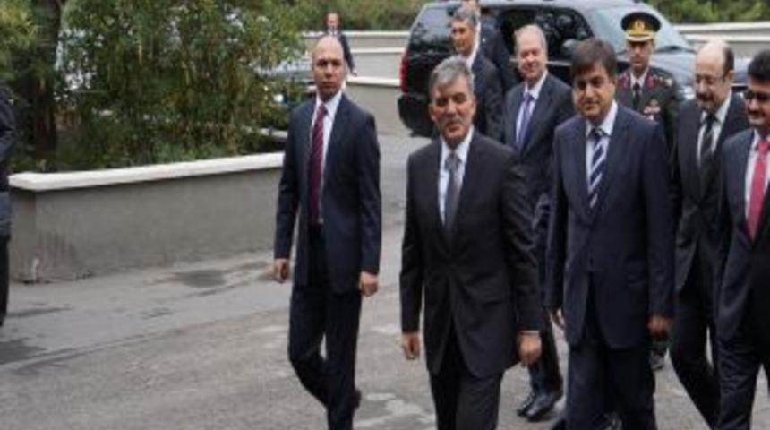 Cumhurbaşkanı G&uuml;l'den Y&Ouml;K'e Ziyaret