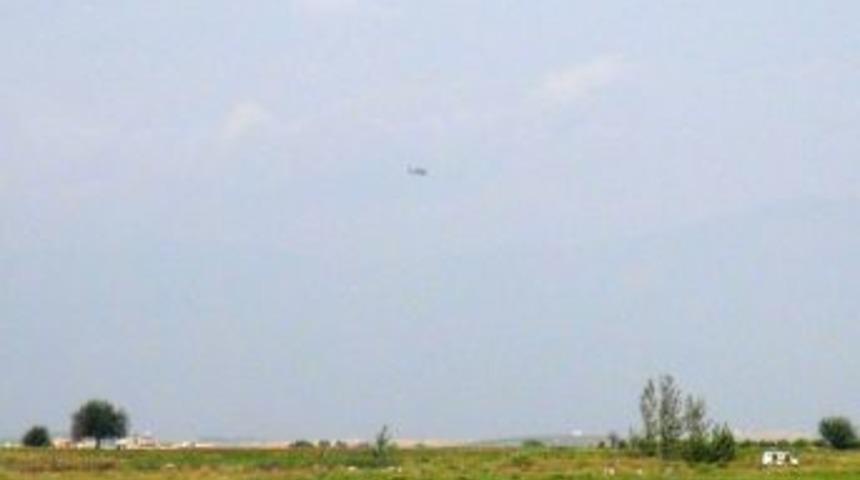 Orgeneral &Ouml;zel Sınır Birliklerini Havadan Denetledi