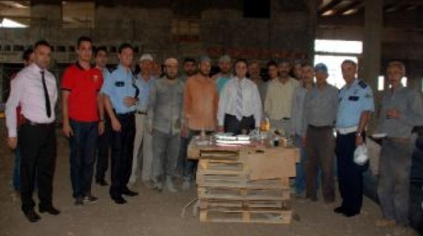 Kaymakam Esen Yeni Yapılmaya Başlanan Fabrikayı Gezdi