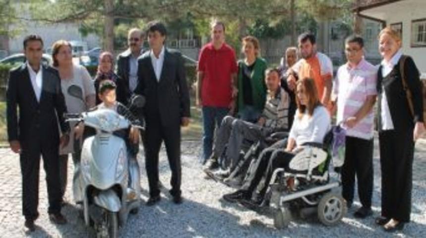 Bedensel Engelliler Derneğinden İş Adamlarına &Ccedil;ağrı