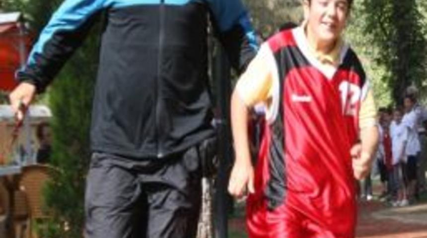 &Ouml;zel Sporcular Birincilik İ&ccedil;in Yarıştı