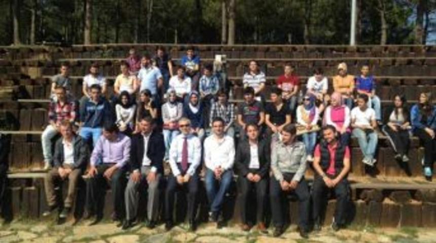 Kağıthane Gen&ccedil;lik Meclisi Doğa Y&uuml;r&uuml;y&uuml;ş&uuml; Yaptı