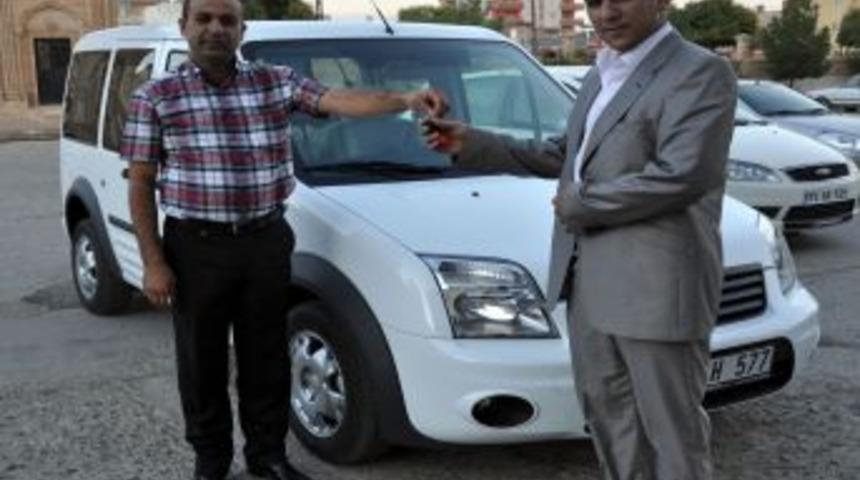 Midyatlı Işadamı SYDV&rsquo;na Ara&ccedil; Hibe Etti