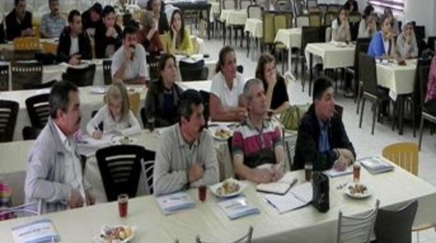 &Ccedil;ocuk Oyunları Seminerine B&uuml;y&uuml;k Ilgi