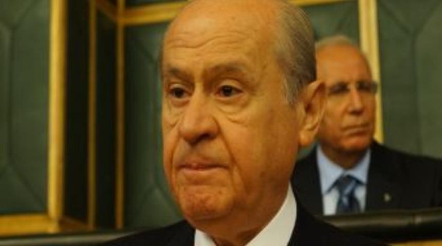 Bah&ccedil;eli: 18 Yaşında Se&ccedil;ilme Teklifi, G&uuml;ndem Saptırma