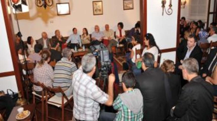 Hamam&ouml;n&uuml; S&ouml;yleşileri'ne Gazeteci Emine Işınsu Konuk Oldu