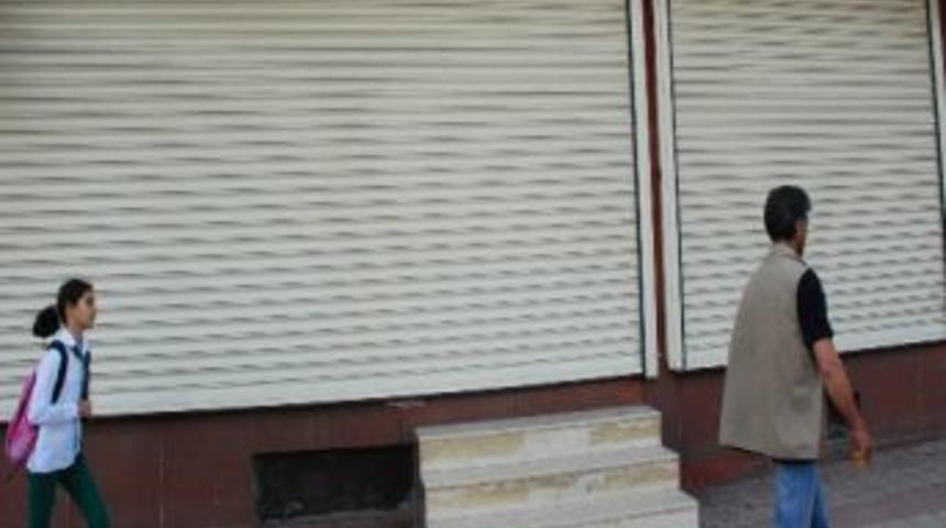 Diyarbakır&rsquo;da Kepenkler A&ccedil;ılmadı