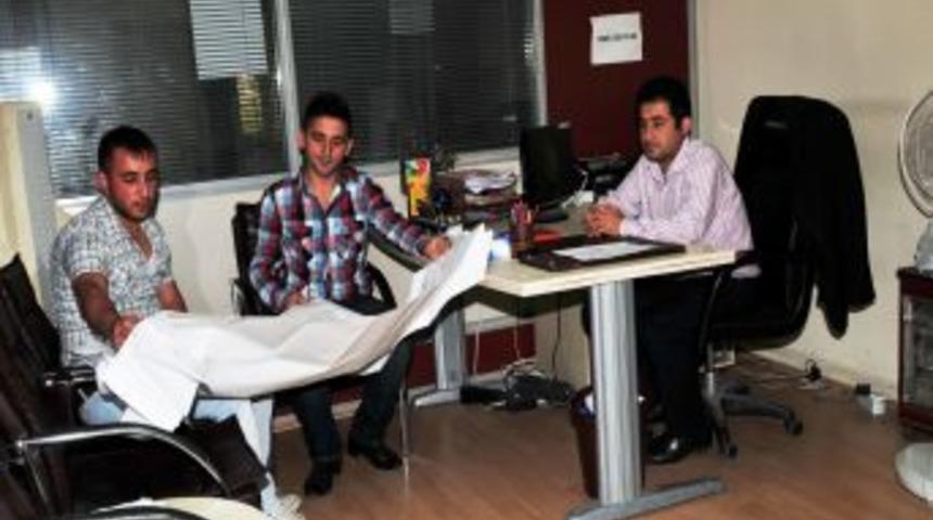 Mamak Belediyesi, M&uuml;teahhitlere Belediyede Oda Ayırdı