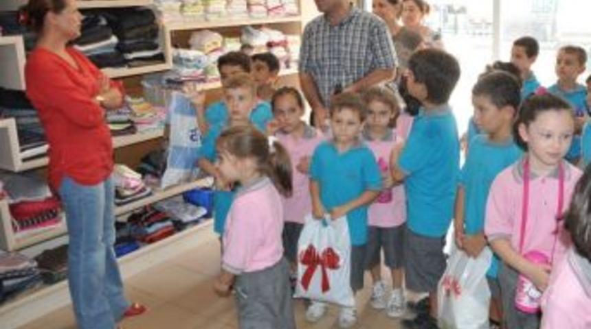 Miniklerden Sosyal Market'e Sosyal Destek