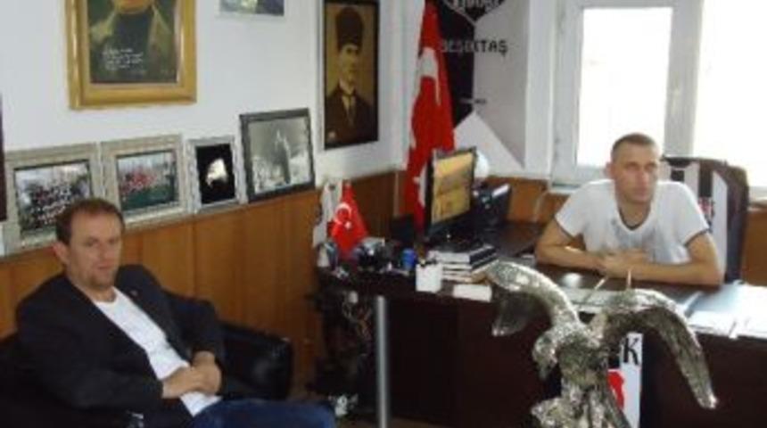 Karab&uuml;k Taraftar Derneğinden Beşiktaş Taraftarları Derneğine Ziyaret