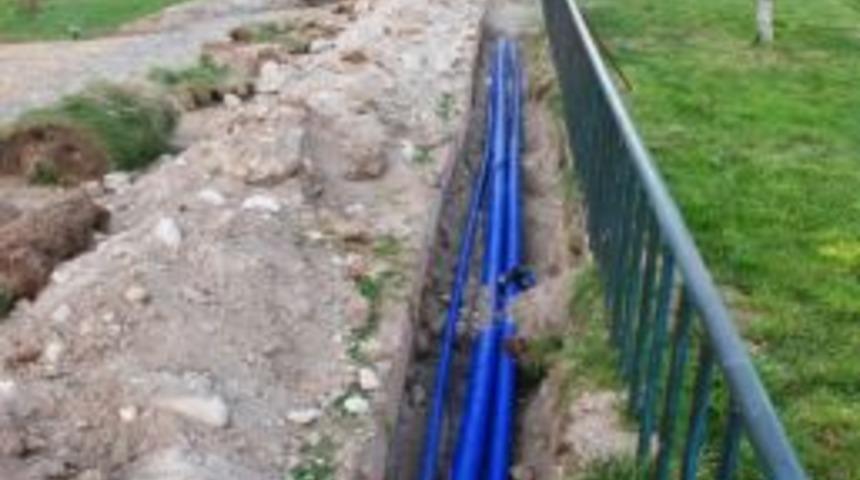 Parklardaki Sulama Tesisatı Yenileniyor