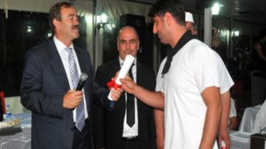 Aş&ccedil;ılık Kursiyerleri Sertifikaları Başkan T&uuml;rk&rsquo;ten Aldı