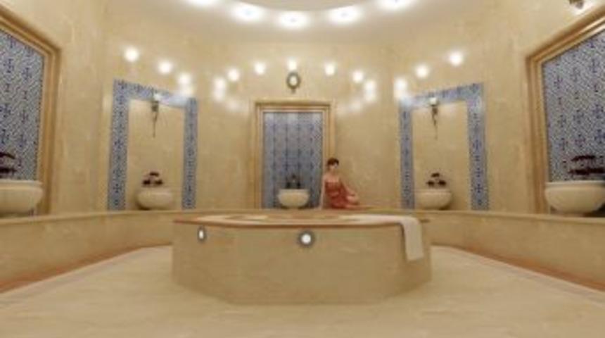 Dursunbey'in Yarı Olimpik Y&uuml;zme Havuzu Seneye A&ccedil;ılıyor