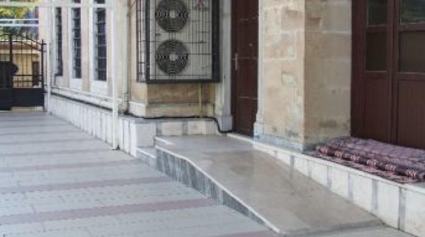 Sakarya İl Genelinde 35 Cami Engellilere G&ouml;re D&uuml;zenlendi