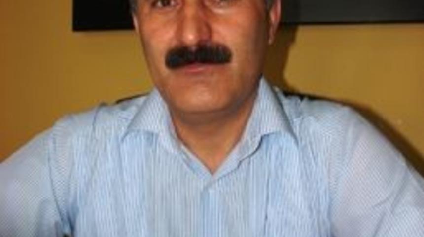 Her Eline Bı&ccedil;ak Alan Kasap Değildir