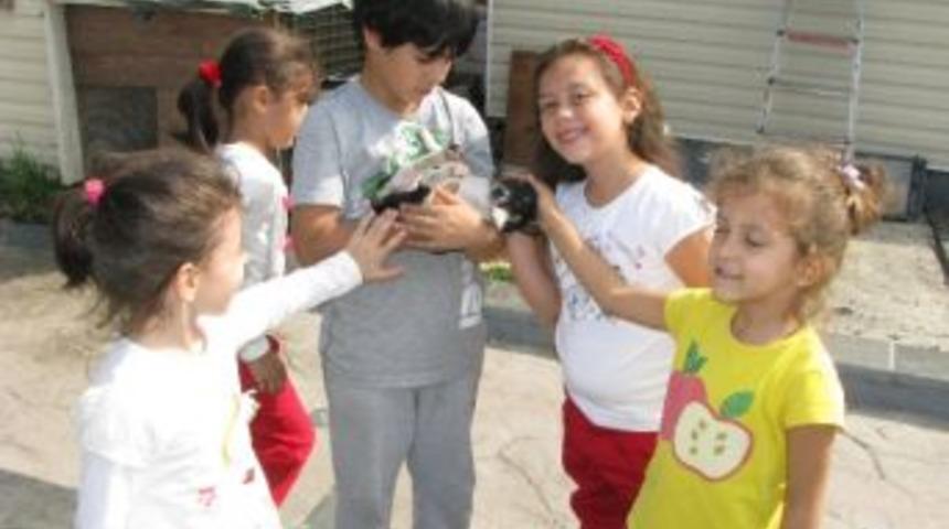 D&uuml;zce İsmetpaşa İlk&ouml;ğretim Okulu 1-a Sınıfı Kahvaltıda Buluştu