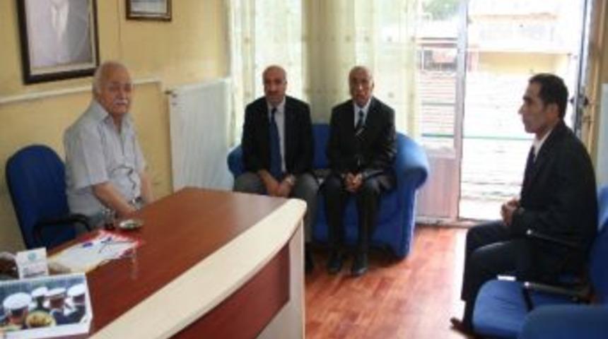 &Uuml;lk&uuml;c&uuml; İş&ccedil;iler Derneği'nden Gazeteciler Derneğine Ziyaret