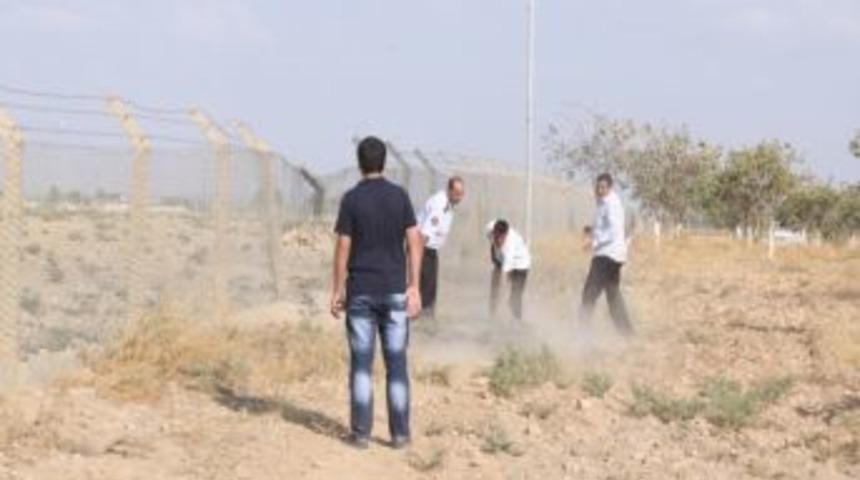 Suriye Gümrüğüne Atılan Toplar, Hububat Ambarını Kullanılamaz Hale Getirdi