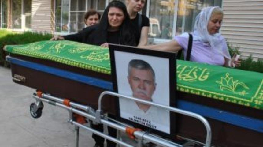 Başhekim &Ouml;ğ&uuml;t Son Yolculuğuna Uğurlandı