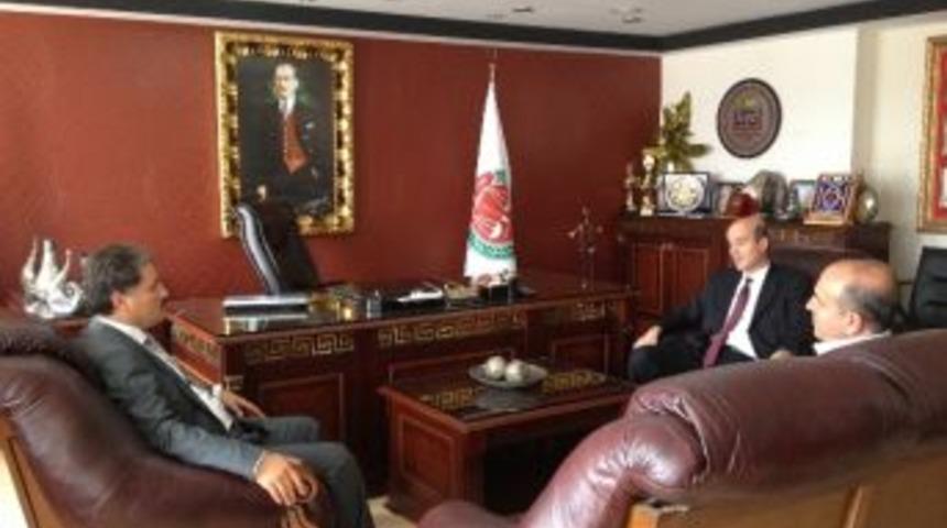 Belediye Başkanı &Ccedil;akır'dan Baro Başkanı Kutlubay'a Ziyaret