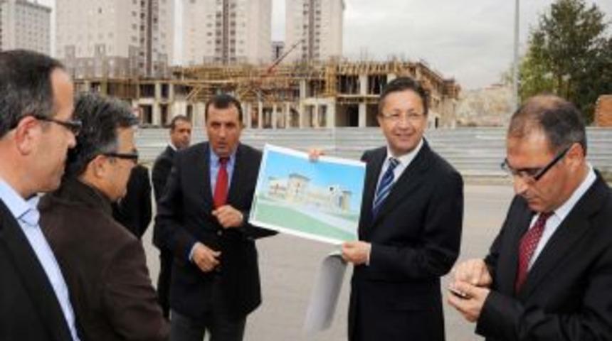 Belediye Başkanı Tiryaki, Meclis &Uuml;yeleri Ve Partililerle Şantiyeleri Gezdi