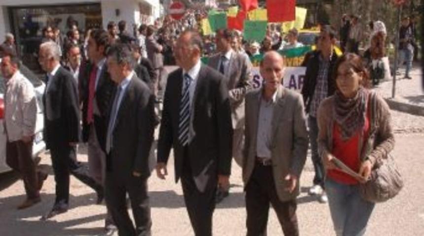 Van'da &lsquo;9 Ekim&rsquo; Protestosu