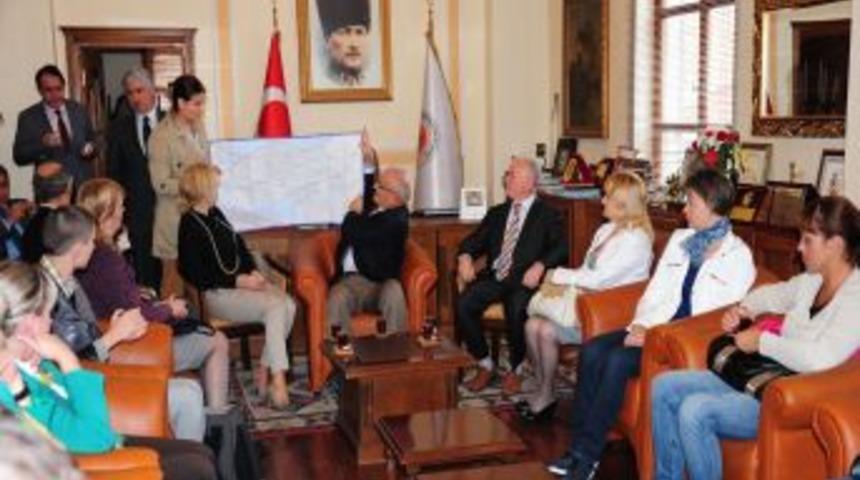 Krasnodarlı Misafirler Başkan Yusuf Ziya Yılmaz&rsquo;ı Ziyaret Etti